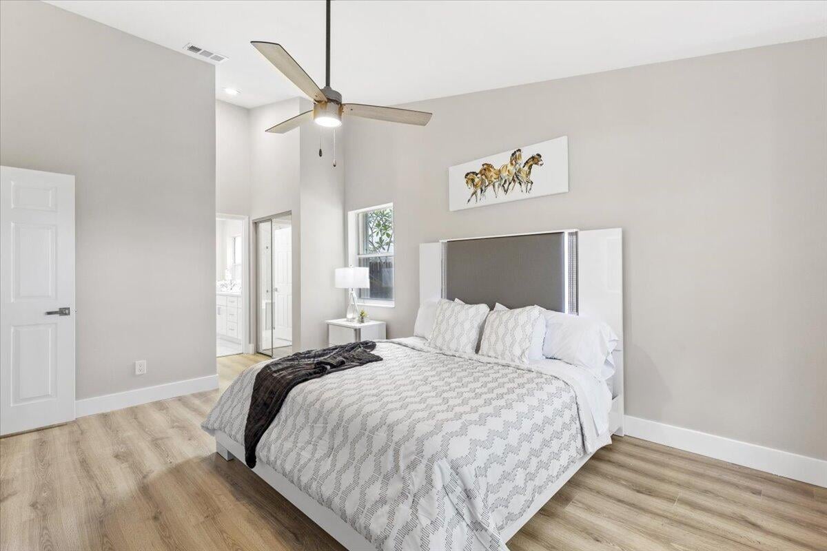 Residence photo 12