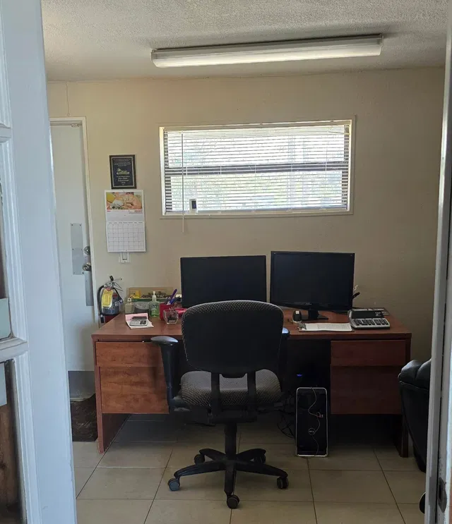 Residence photo 8