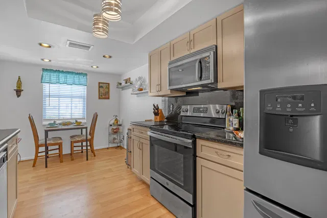 Singer Island Unit 207 photo 3