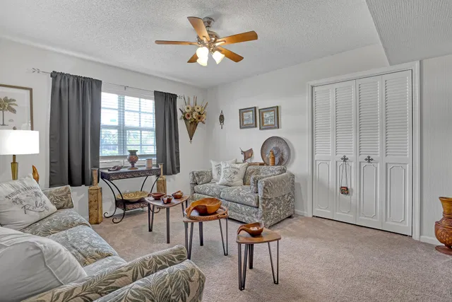 Singer Island Unit 207 photo 9