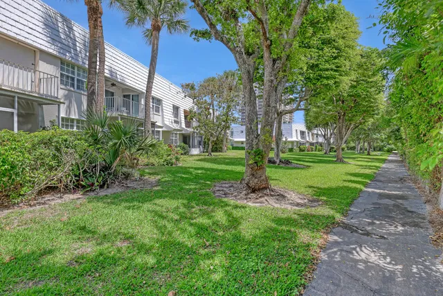 Singer Island Unit 207 photo 23