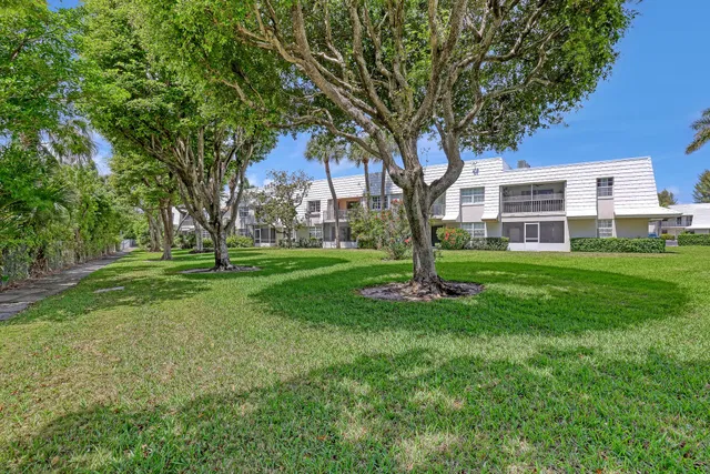 Singer Island Unit 207 photo 24