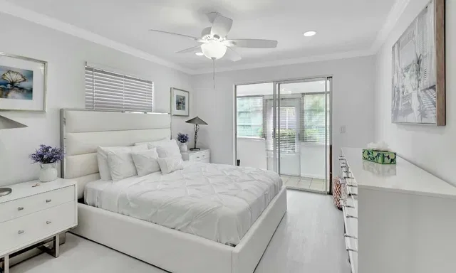  Unit 581 photo 21