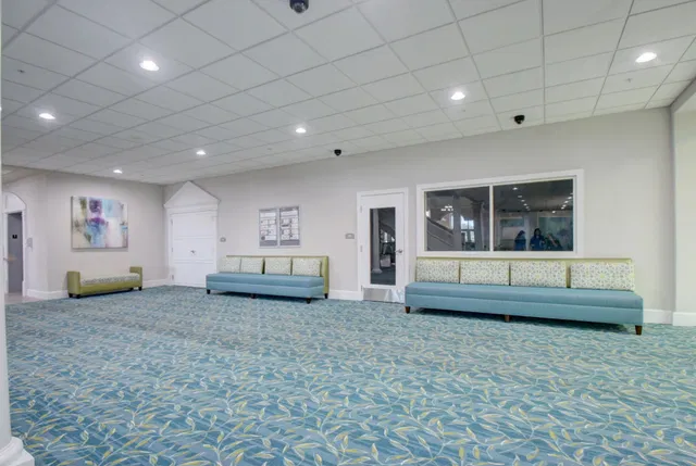  Unit 581 photo 37