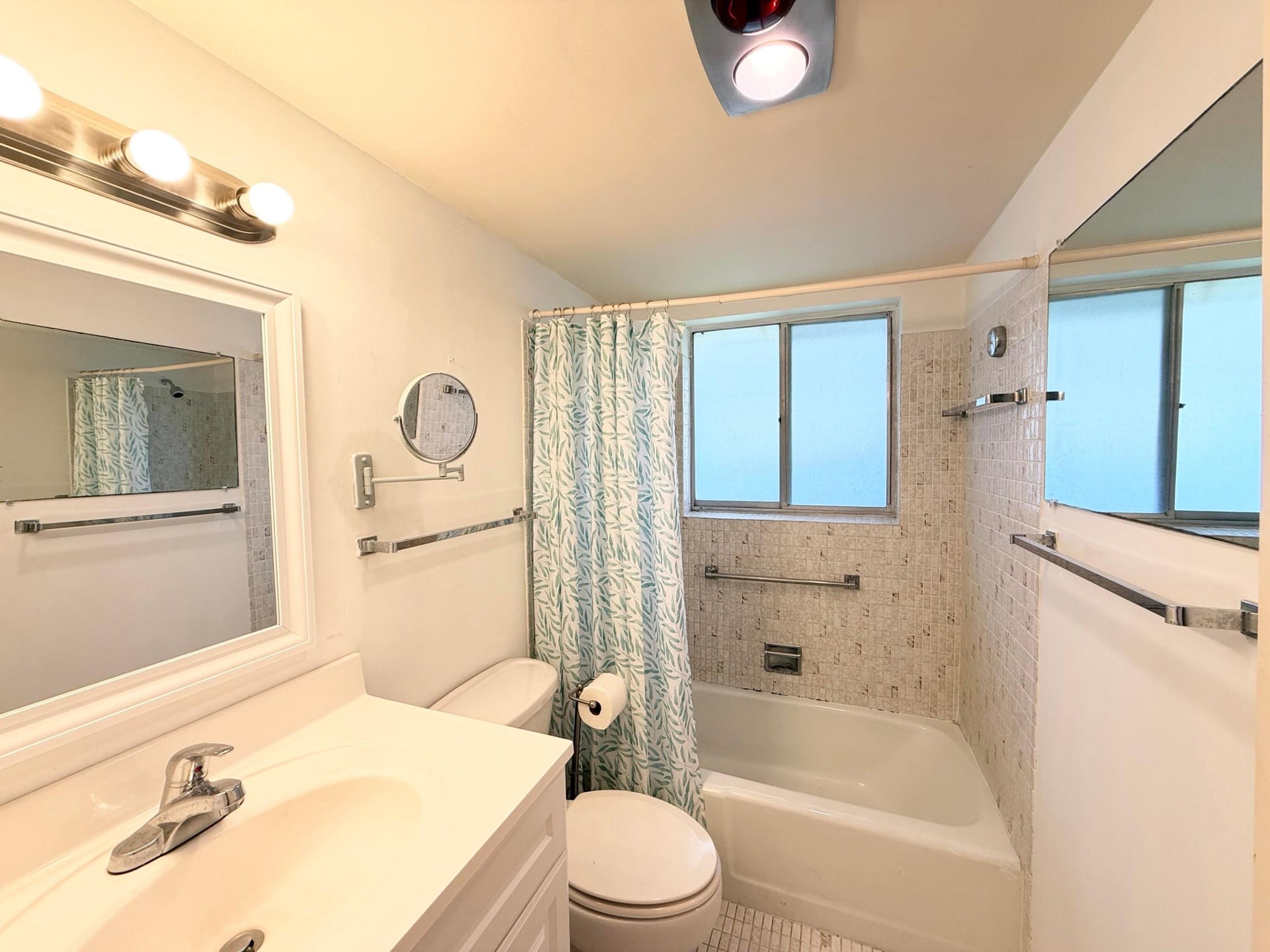 Unit 205 photo 9