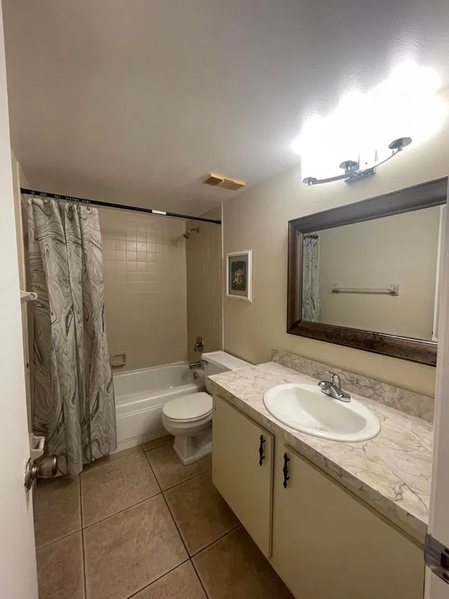 Unit 9203 photo 20
