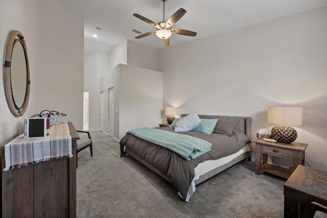 Residence photo 25