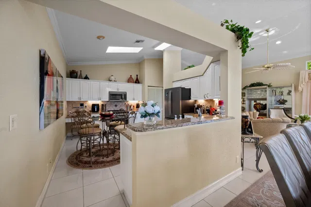  Residence photo 15