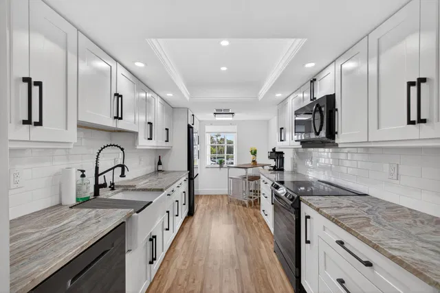 Singer Island Unit 243 photo 4
