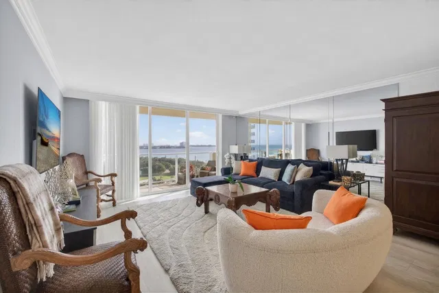 Aquarius Condominium Unit 805 photo 2