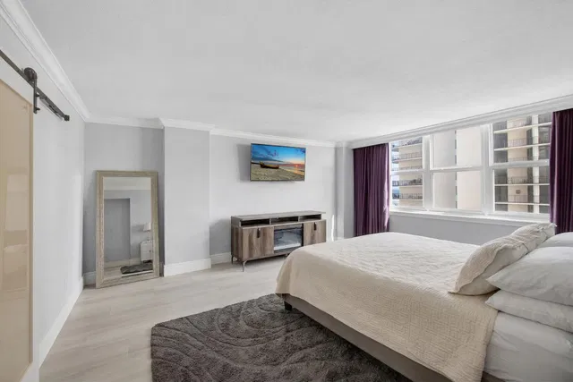 Aquarius Condominium Unit 805 photo 15