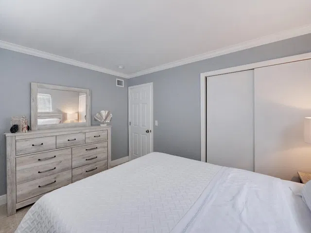 Palm Beach Shores Unit 1 photo 8