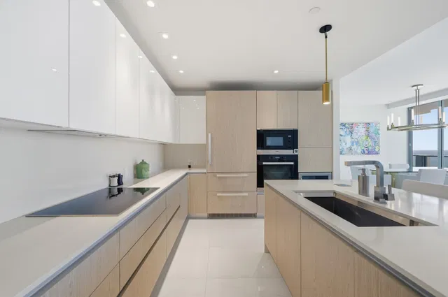 Amrit Ocean Resort & Residences Unit H-1506 photo 5