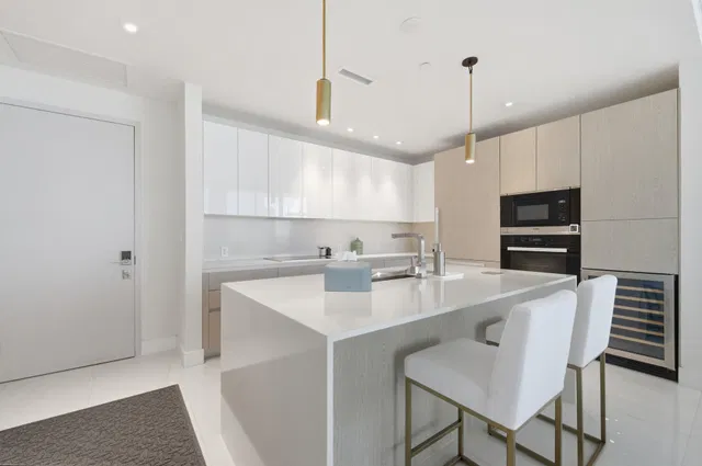 Amrit Ocean Resort & Residences Unit H-1506 photo 7