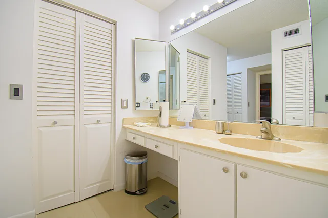 Boca Lago Country Club Homes Unit 1a photo 17