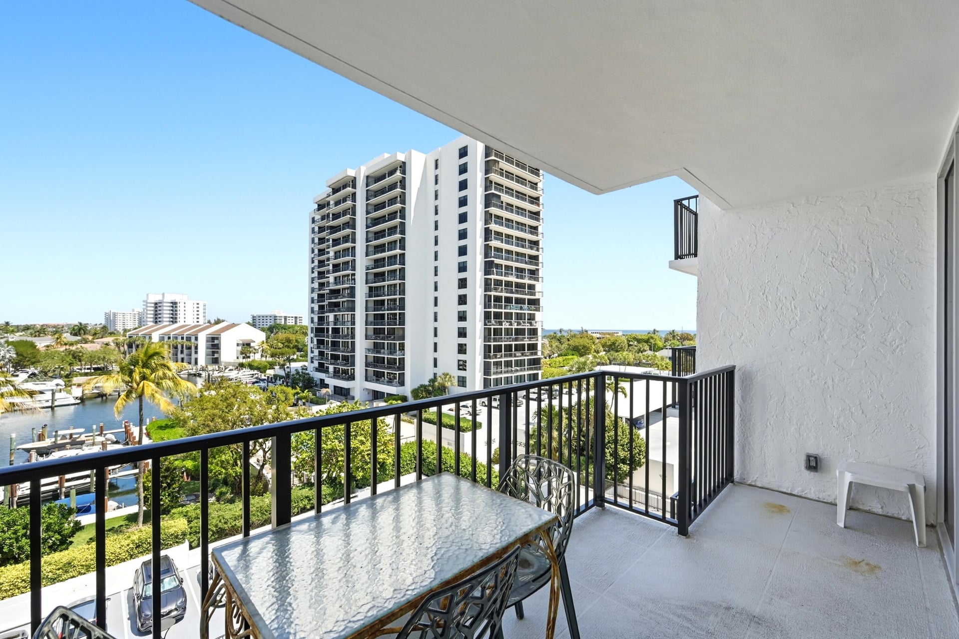 Unit 512 photo 12