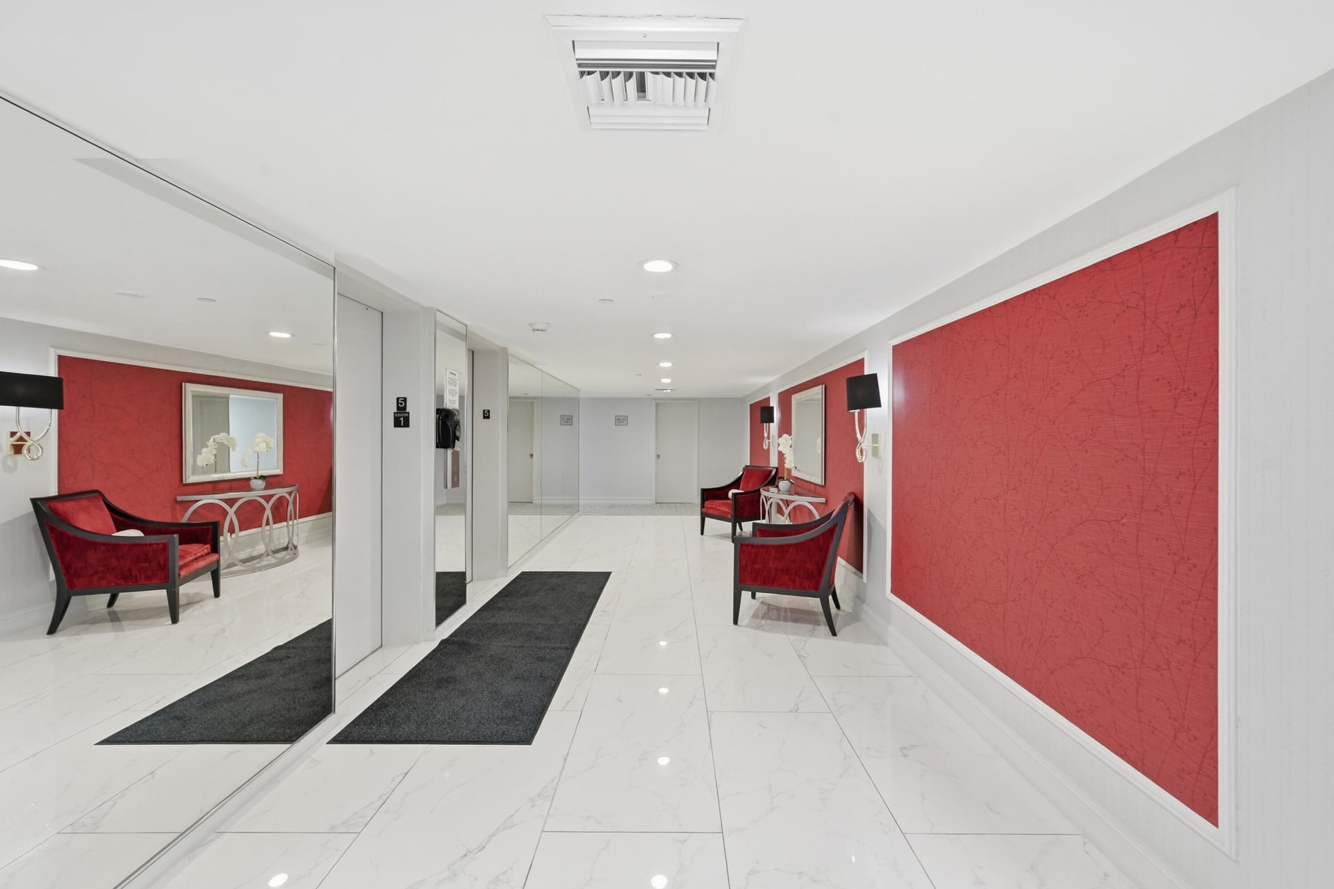 Unit 512 photo 25