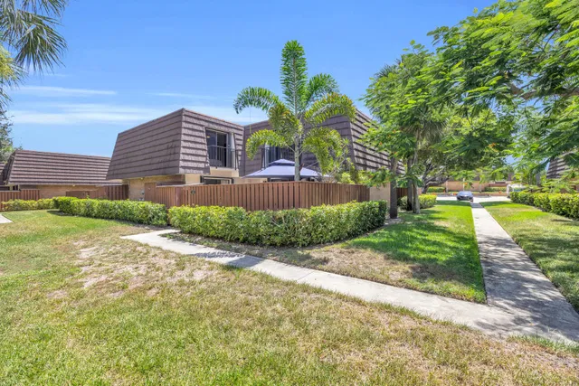 Residence photo 31