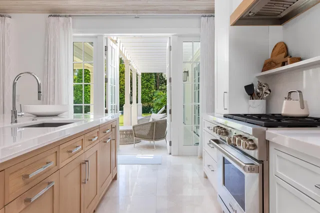 North End Palm Beach Residence photo 25