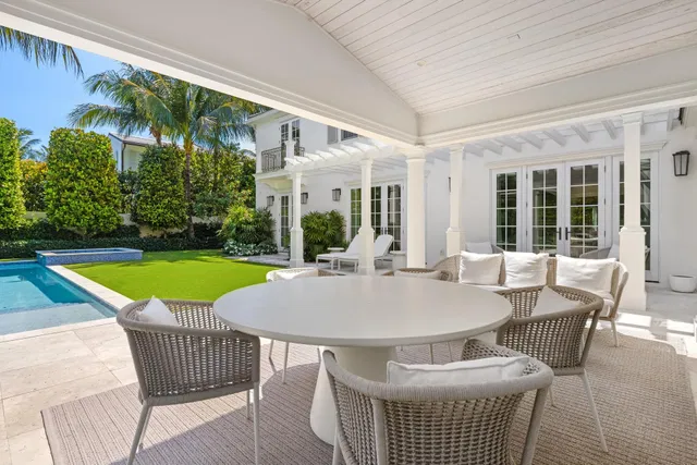 North End Palm Beach Residence photo 46
