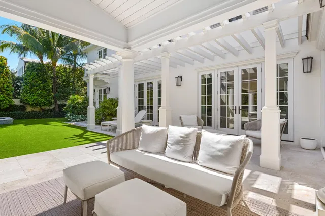North End Palm Beach Residence photo 47
