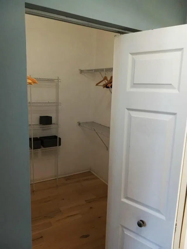 Unit 203 photo 8