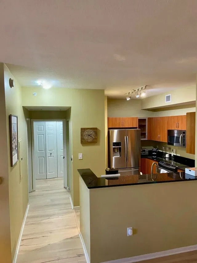 Unit 203 photo 11