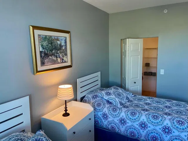 Unit 203 photo 15