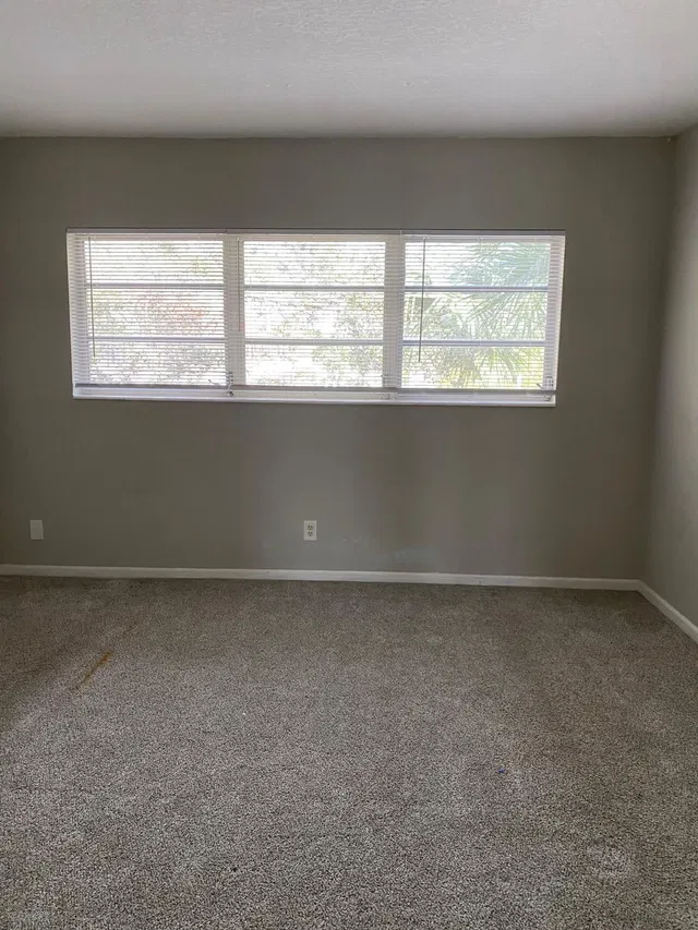Unit 19 photo 9