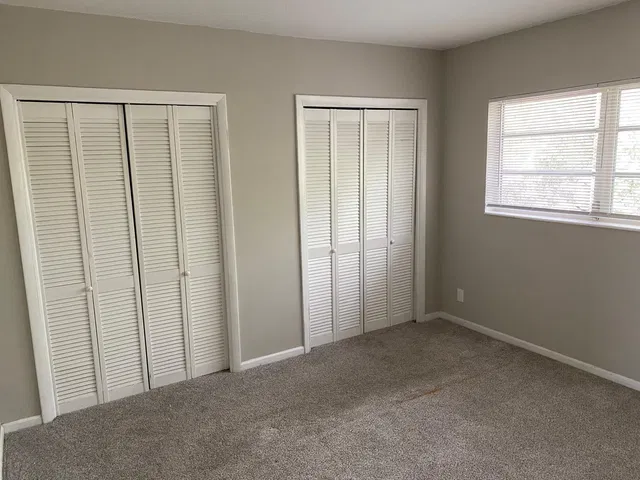 Unit 19 photo 10