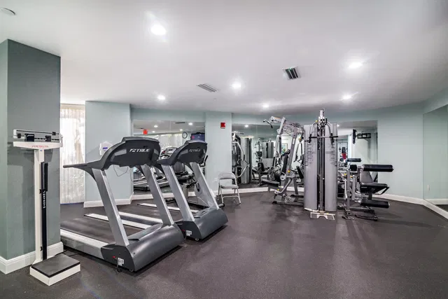 Tiara Singer Island Unit 32e photo 6