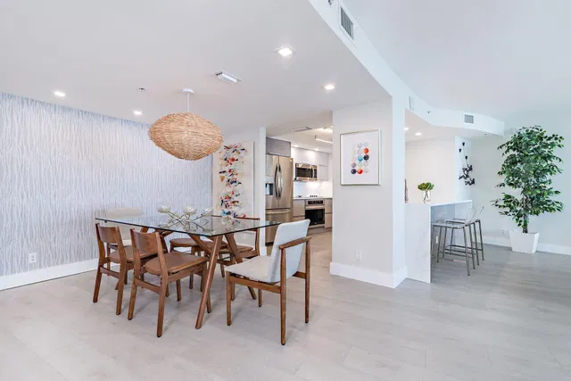 Tiara Singer Island Unit 32e photo 19