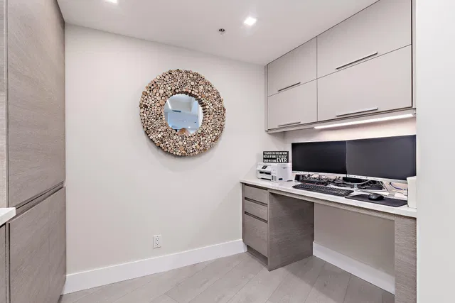 Tiara Singer Island Unit 32e photo 24