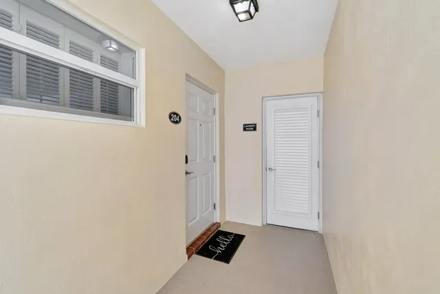  Unit 204 photo 8