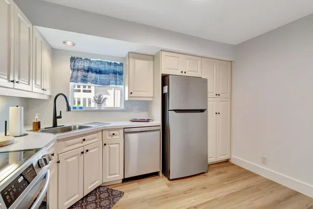  Unit 204 photo 20