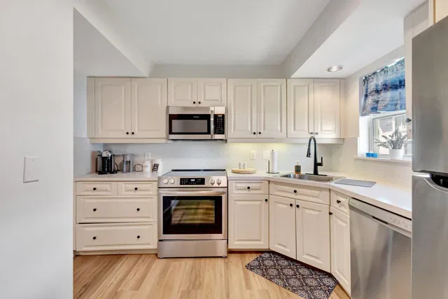  Unit 204 photo 21