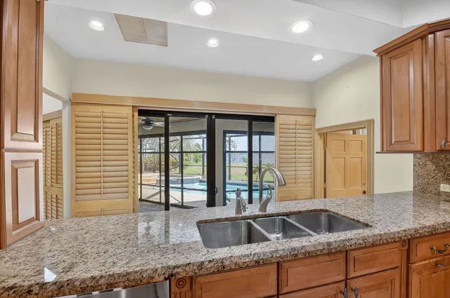West Palm Beach Residence photo 11