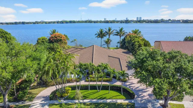 West Palm Beach Residence photo 41