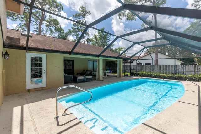 Residence photo 14