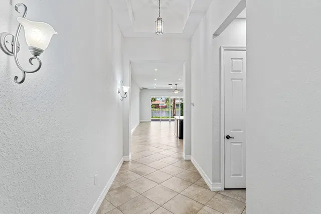  Residence photo 12
