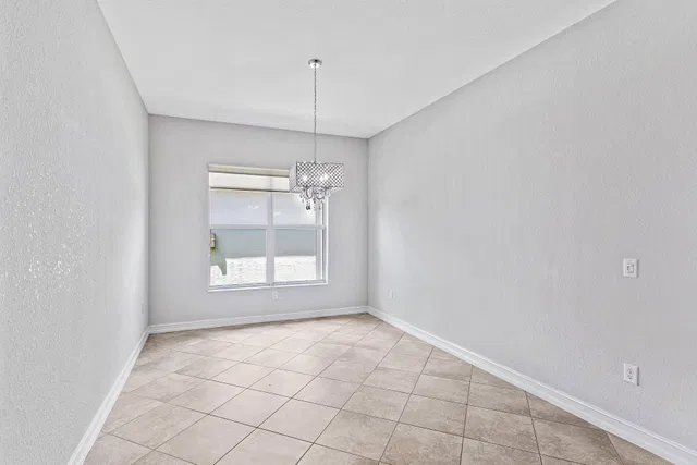  Residence photo 18