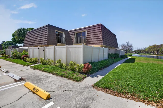 Residence photo 14