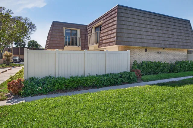 Residence photo 15