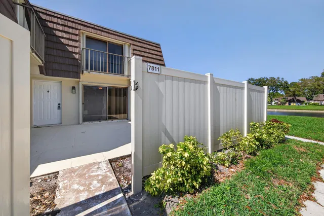 Residence photo 18