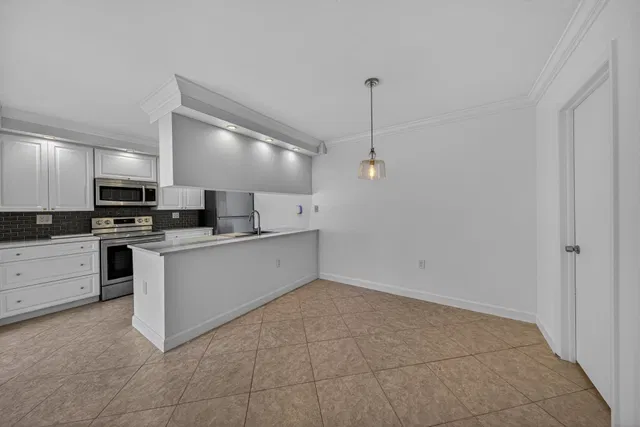 Residence photo 32