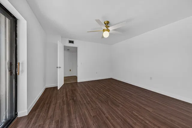 Residence photo 54