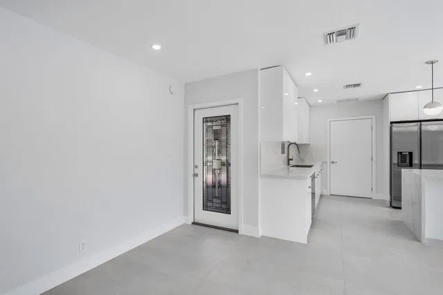 Residence photo 6