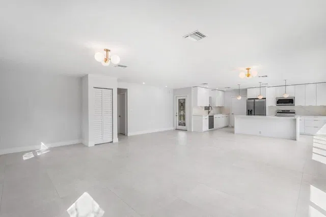 Residence photo 9