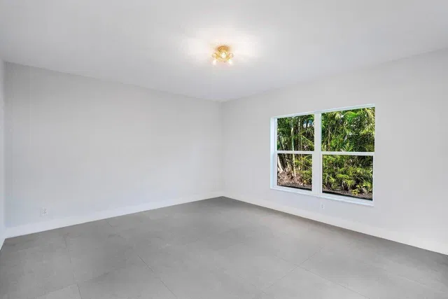Residence photo 15