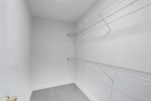 Residence photo 17